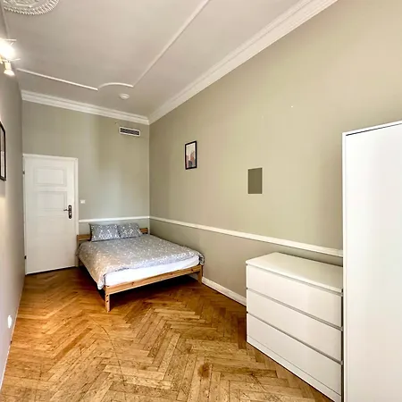 Podjazd 2 Δωμάτια σε οικογενειακή κατοικία Σόποτ